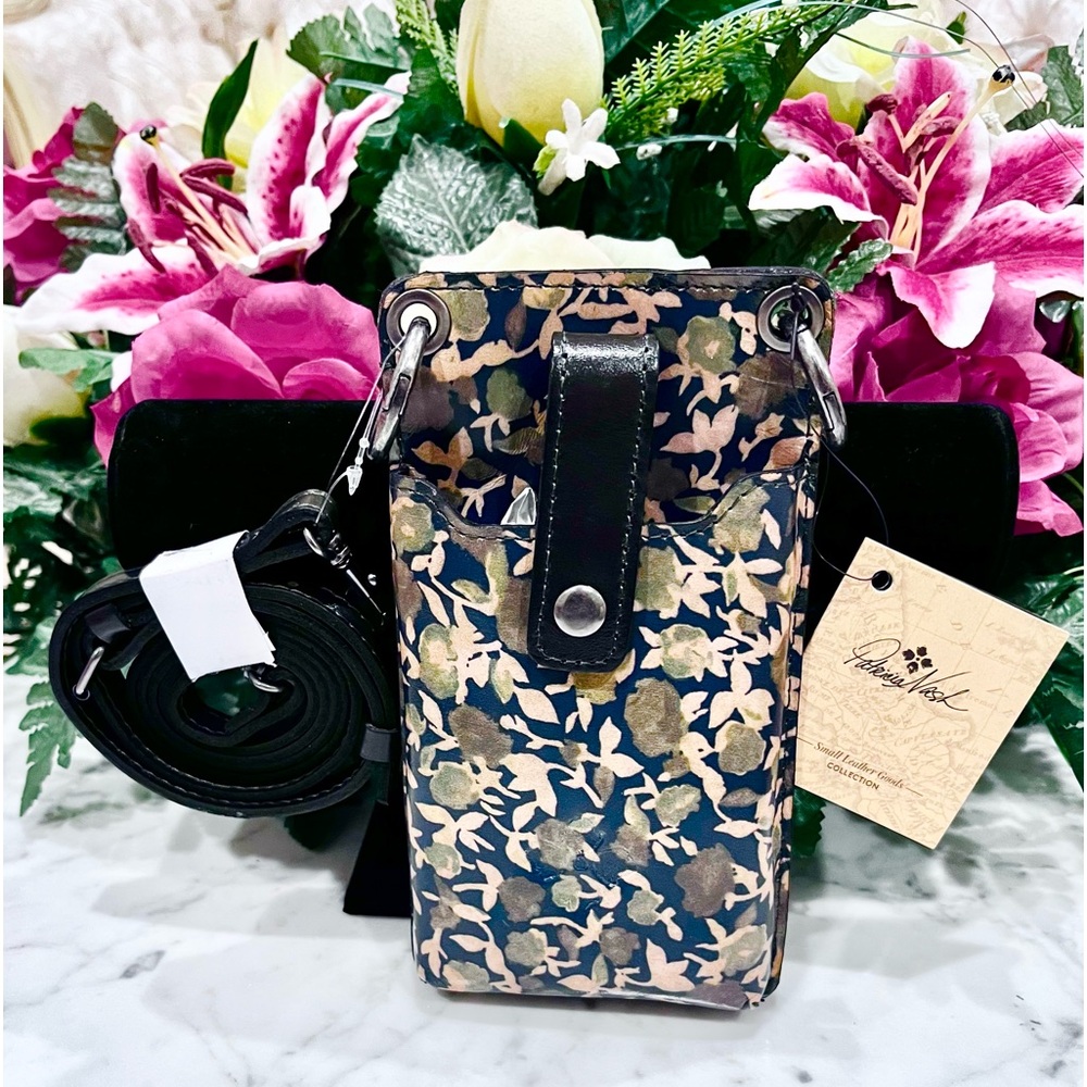 Patricia Nash Farleigh Olive Groves Crossbody wallet/ Phone Case